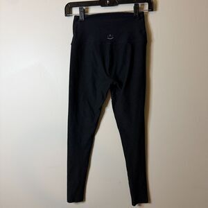 Beyond Yoga High Rise Cropped Leggings 24" Black Womens Small hiking Athleisure